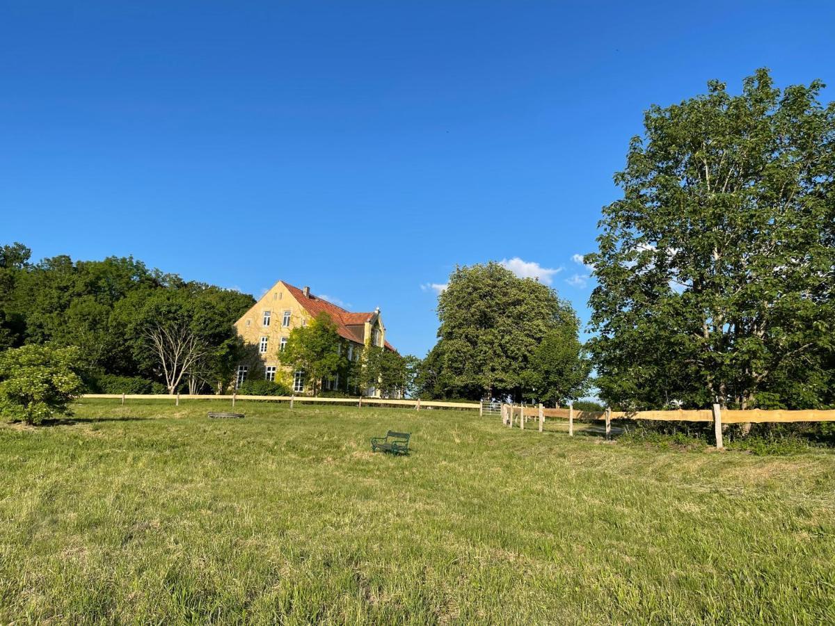 Radlerzimmer Mit Duschbad Und Minikueche In Neu Gaarz, Mitten In Der Natur Exteriör bild